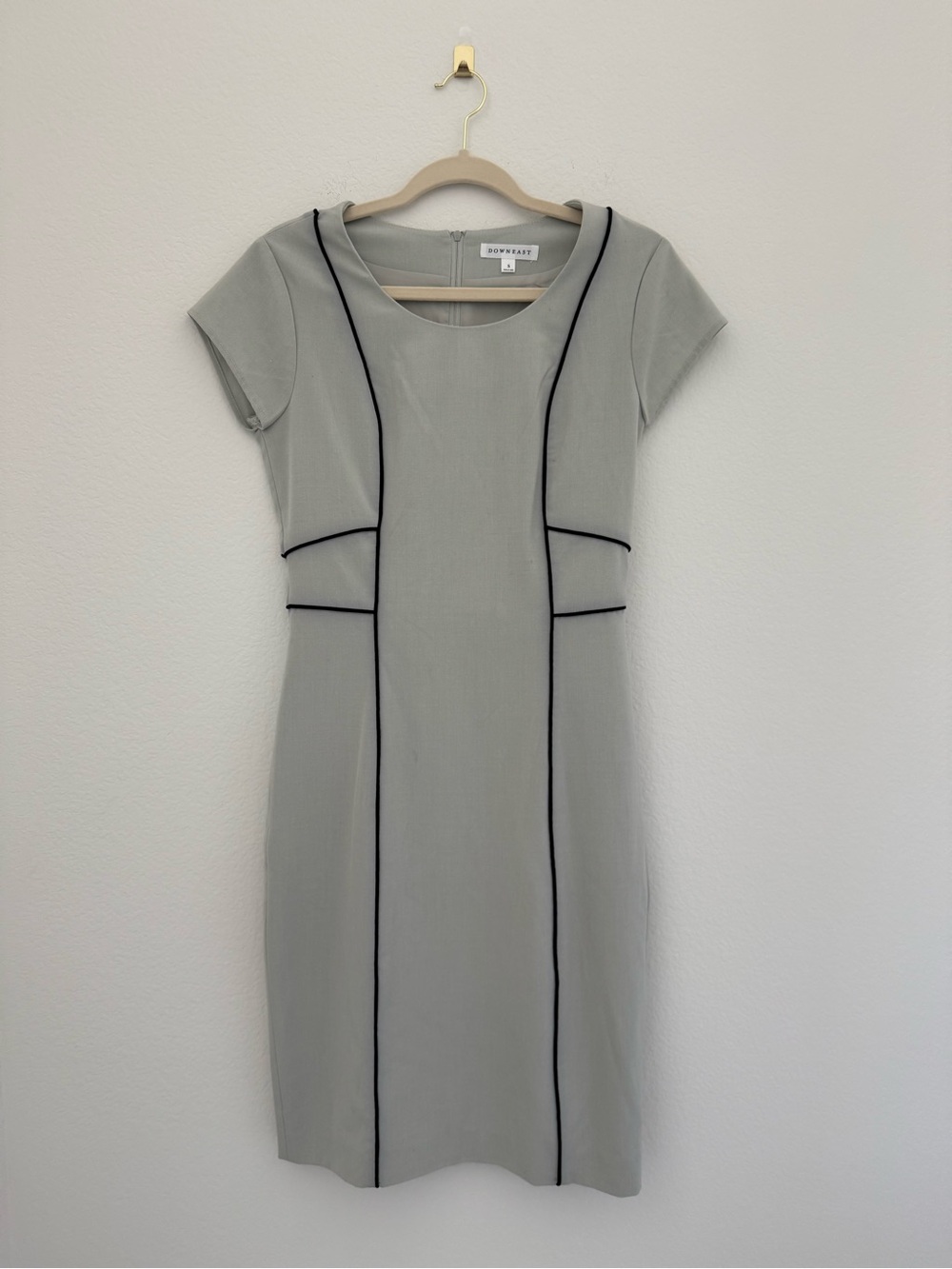 Downeast Light Gray Sheath Dress with Black Piping
